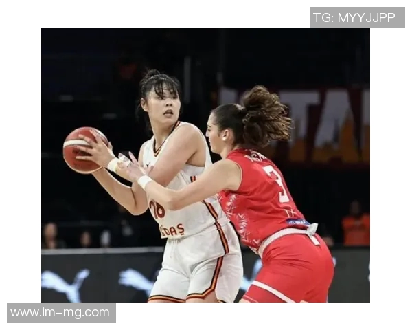 李月汝在Unrivaled比赛中表现出色12分钟内斩获6分7篮板创个人新高 李月汝在Unrivaled比赛中表现出色12分钟内斩获6分7篮板创个人新高